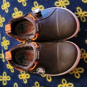 Toddlers size 9 slip on loafer style Crocs.